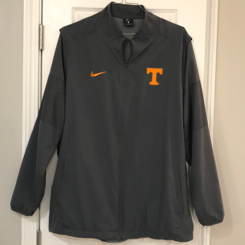 NWOT Men’s Nike Tennessee dri fit windbreaker XL
